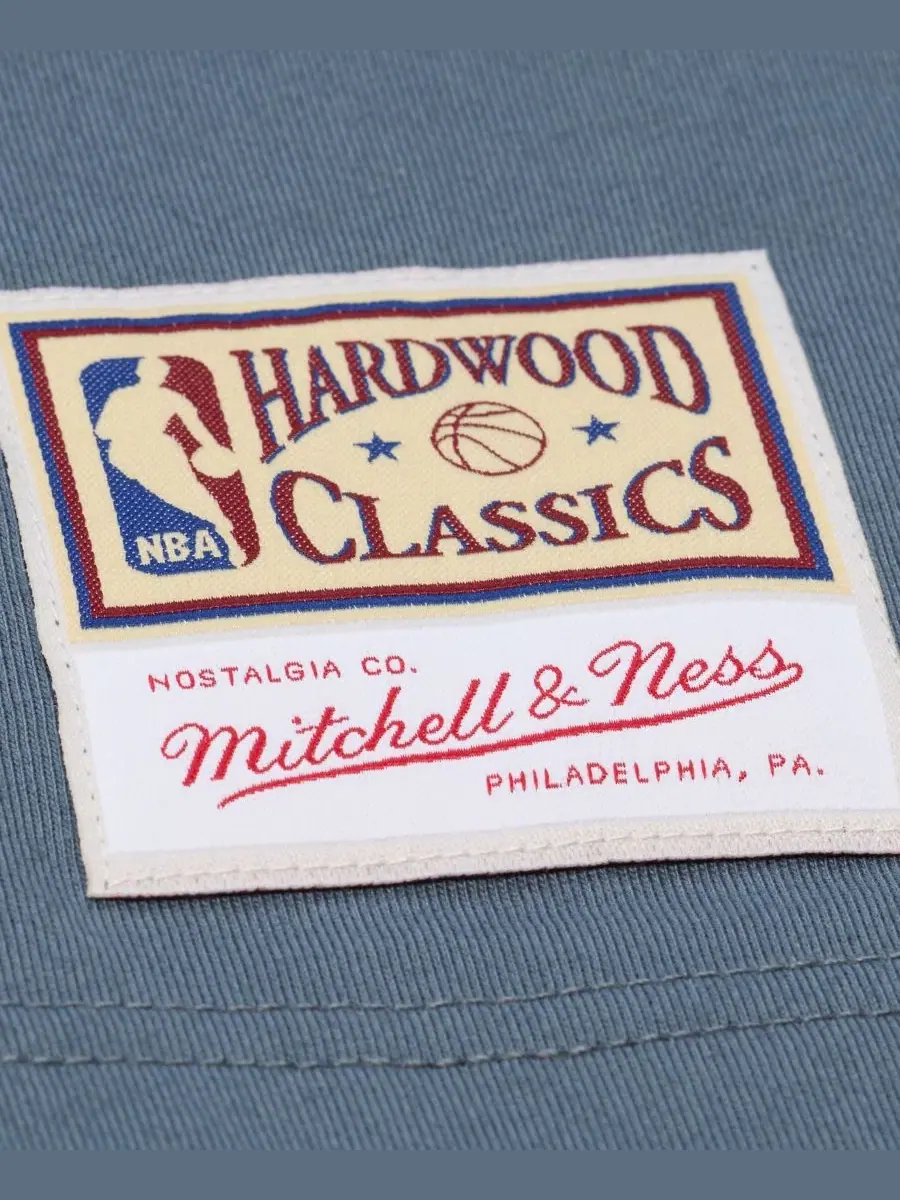 Футболка с коротким рукавом Thunderstorm Philadelphia 76ers Mitchell & Ness — изображение 4 из 5, серый