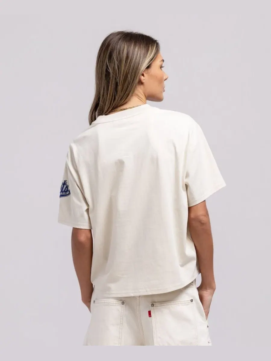 Футболка-кроп с принтом Cooperstown Yacht Rock Boxy Cropped T-Shirt Mitchell & Ness — изображение 5 из 5, бежевый