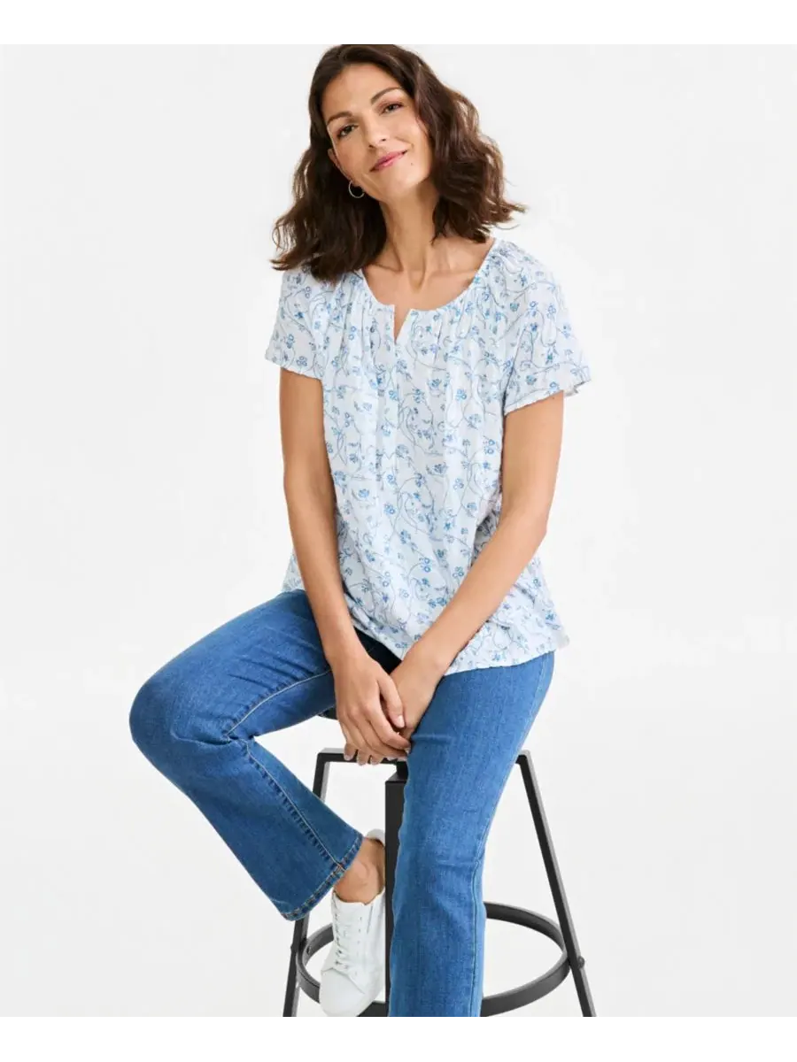 Блузка с коротким рукавом-флаттер и принтом, модель Petite Seersucker Floral Short-Flutter-Sleeve — изображение 4 из 4