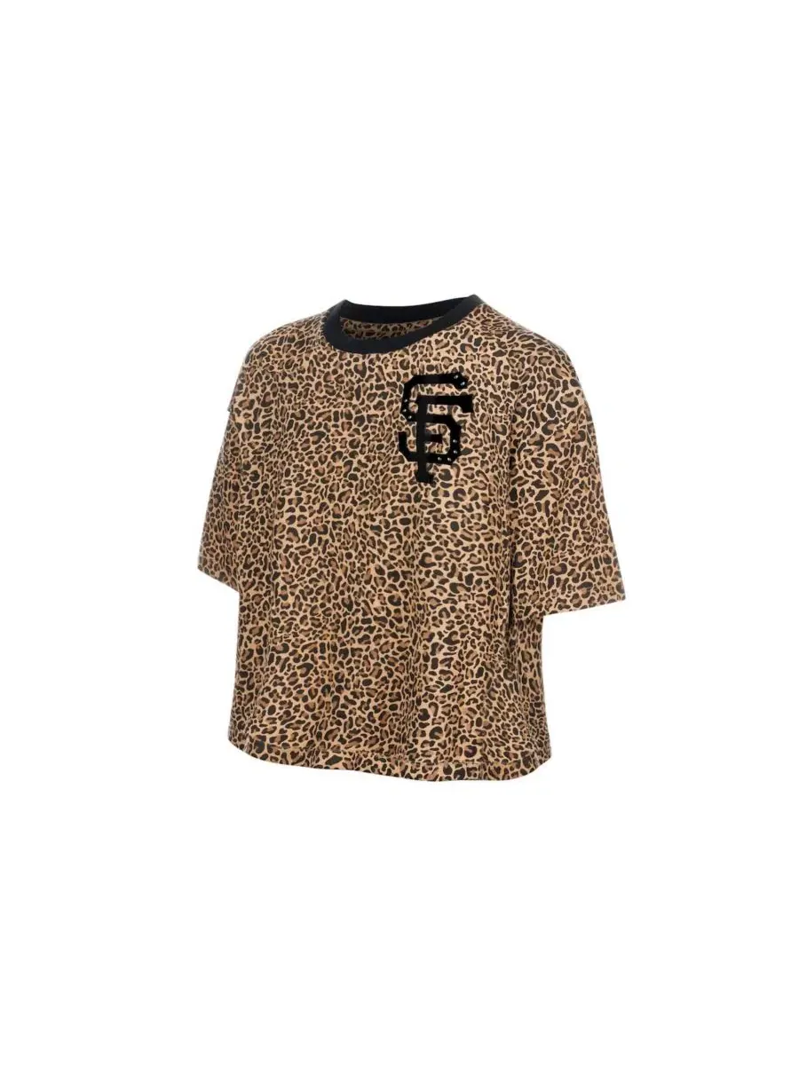 Футболка укороченная с принтом Leopard Boxy Cropped New Era — изображение 2 из 4, коричневый