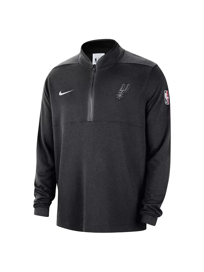 Толстовка Men's Black San Antonio Spurs 2024/25 Courtside Performance Half-Zip Top Nike — изображение 2 из 3