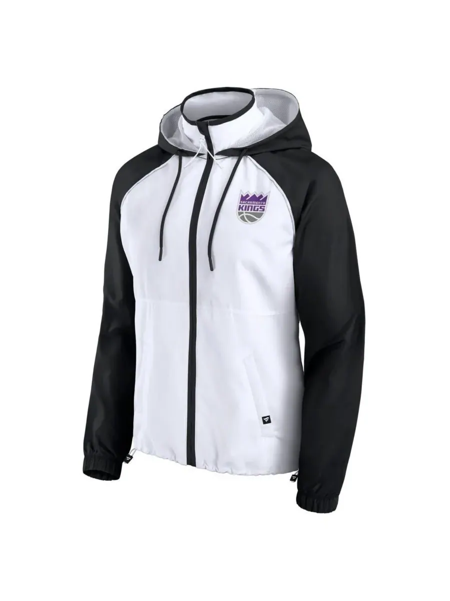 Fanatics Женская бело-черная куртка-анорак Sacramento Kings с рукавами реглан и полной — изображение 3 из 3, белый черный