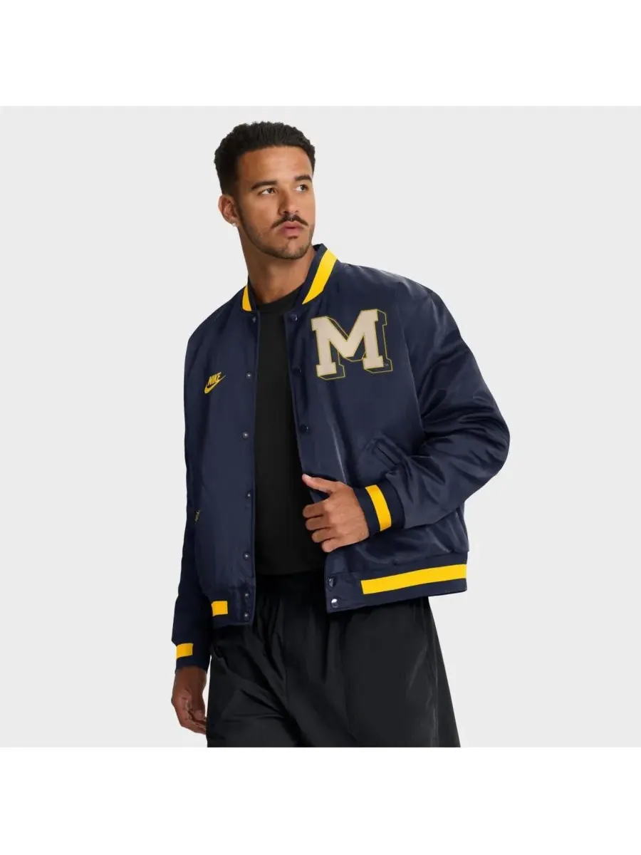 Nike Мужская темно-синяя куртка-бомбер Michigan Wolverines Legacy с застежкой на кнопках — изображение 1 из 5