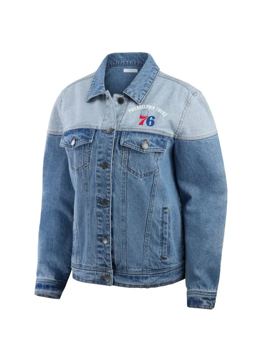 Джинсовая куртка на пуговицах с принтом Philadelphia 76ers WEAR by Erin Andrews — изображение 2 из 5, синий