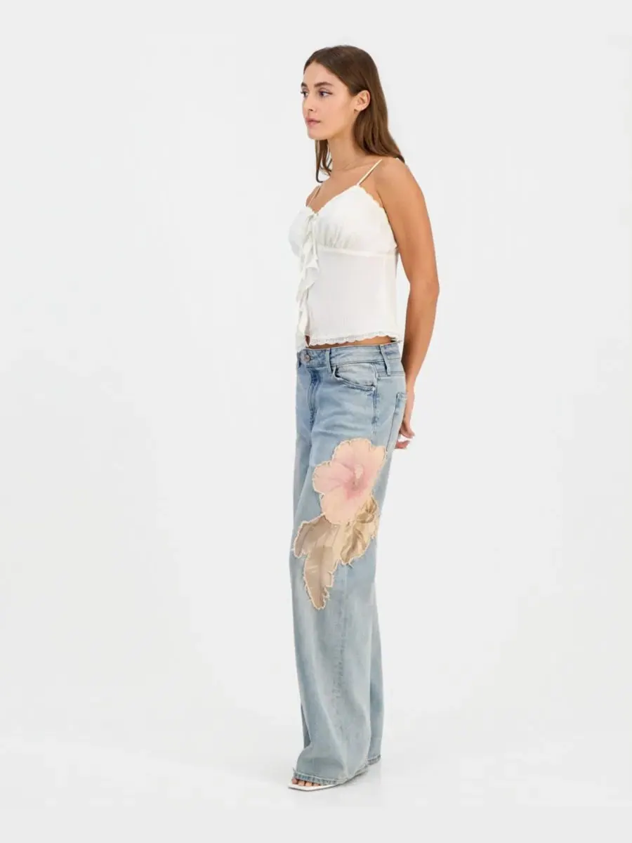 Джинсы с цветочными аппликациями Rey Floral Appliqué GUESS, Winslow Wash — изображение 8 из 9