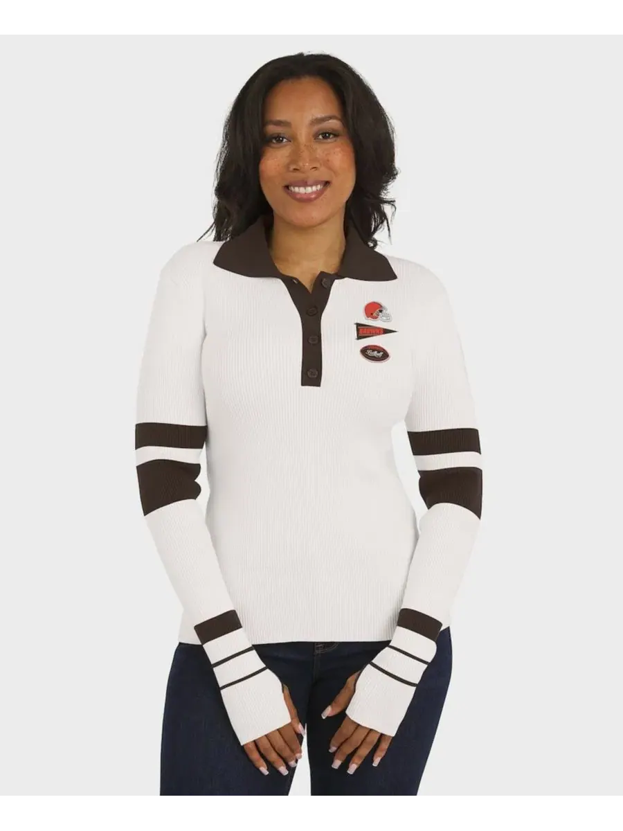 Свитер-поло женский с принтом Cleveland Browns, модель Ribbed Henley Polo WEAR by Erin Andrews — изображение 4 из 5, белый