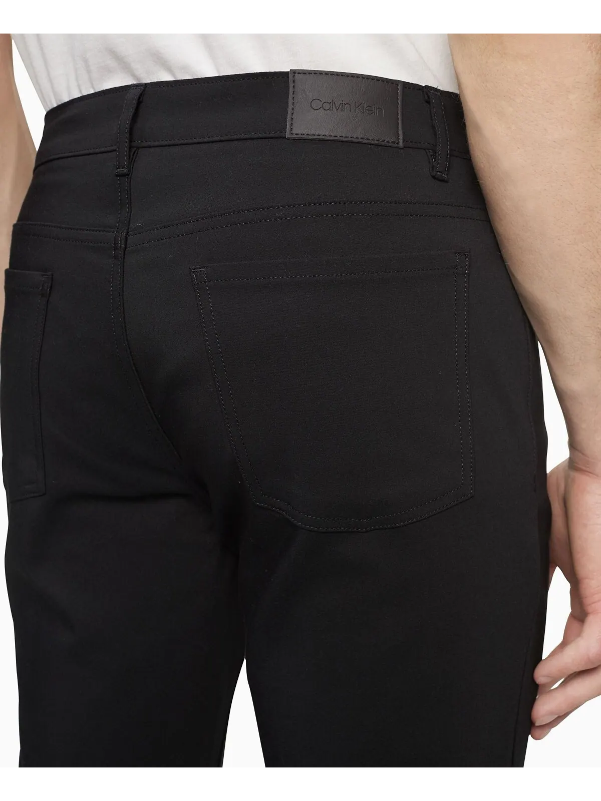 Мужские брюки ck move 365 slim-fit performance stretch Calvin Klein — изображение 3 из 3, черный