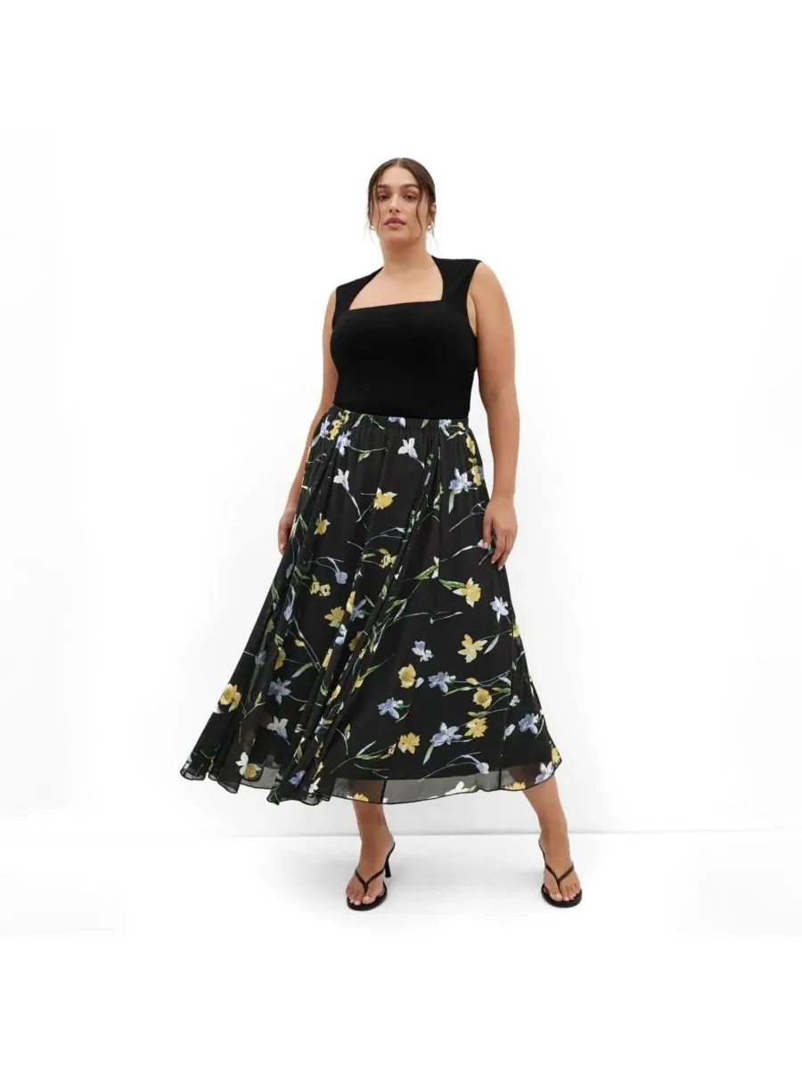 Юбка-трапеция миди с принтом Serene Petal Print, City Chic, Midnight Petals — изображение 3 из 5