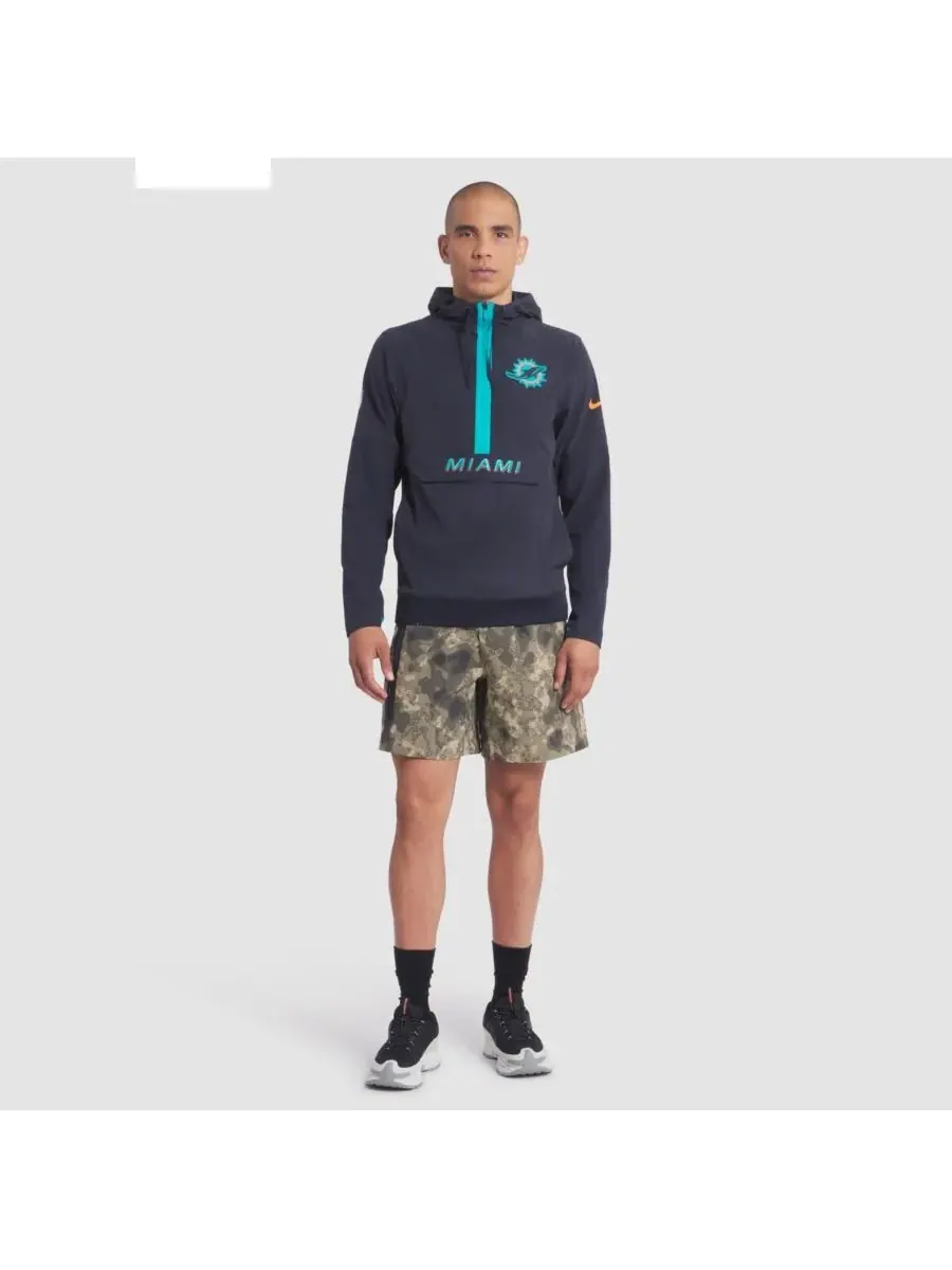 Nike Мужская куртка-анорак с капюшоном на молнии, цвет Pitch Blue, из коллекции Miami Dolphins 2025 — изображение 3 из 3