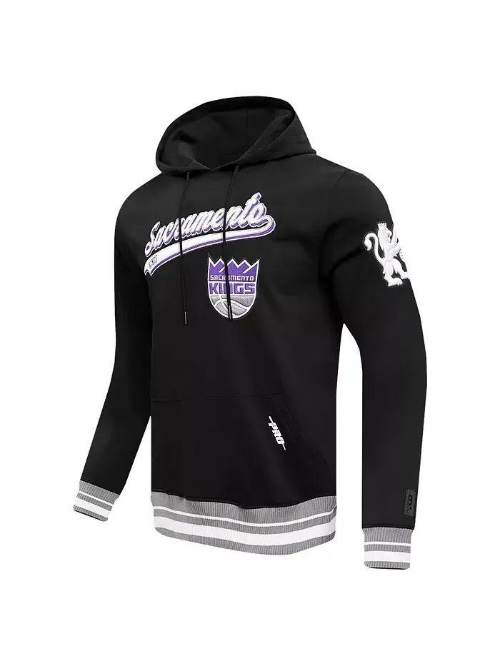 Мужская черная толстовка с капюшоном Sacramento Kings Script Tail Pullover Pro Standard — изображение 2 из 4
