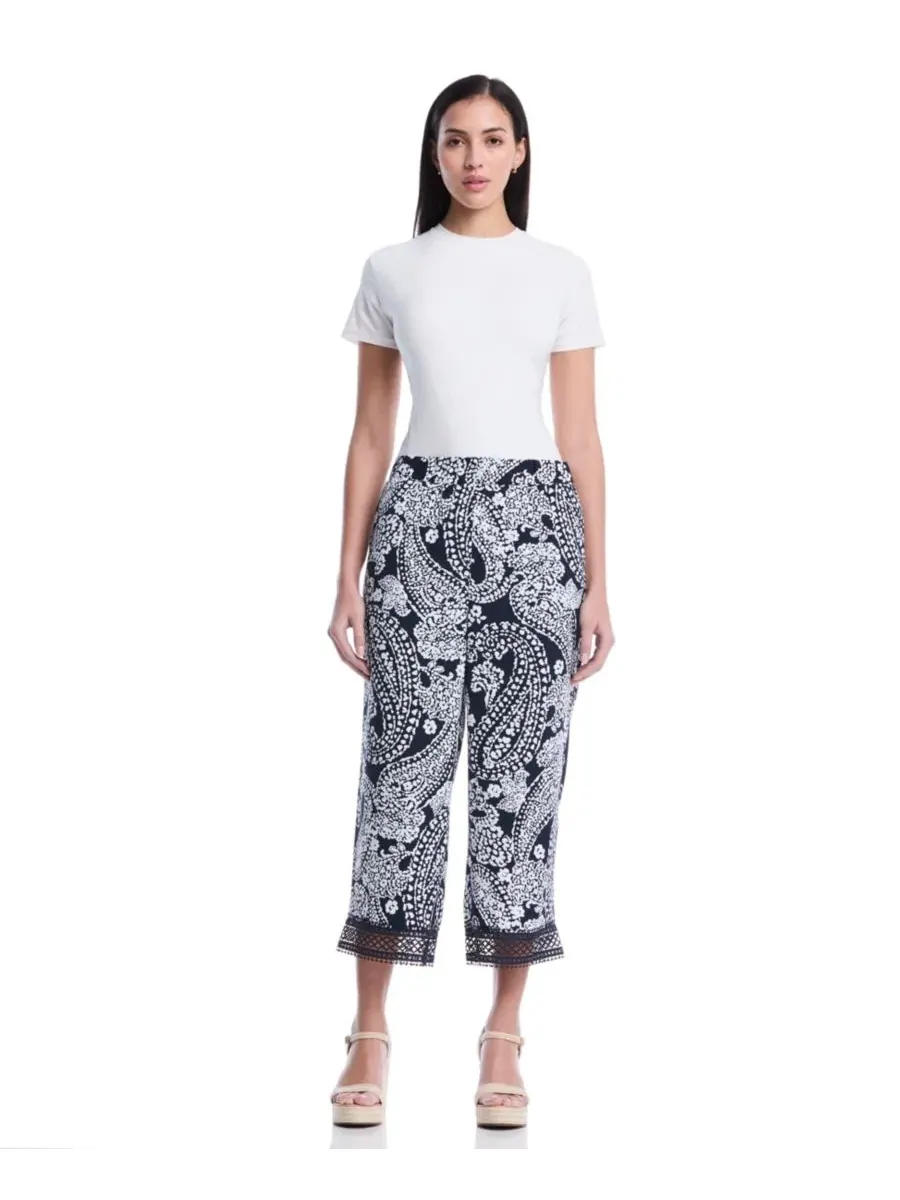 Брюки женские с принтом пейсли, модель Petite Paisley Crochet Trim Pants Rafaella, Peacoat — изображение 2 из 5