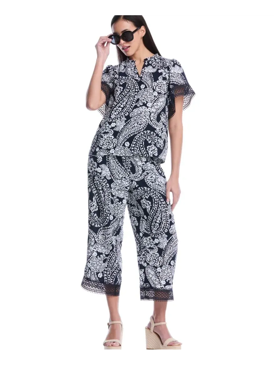Брюки женские с принтом пейсли, модель Petite Paisley Crochet Trim Pants Rafaella, Peacoat — изображение 3 из 5