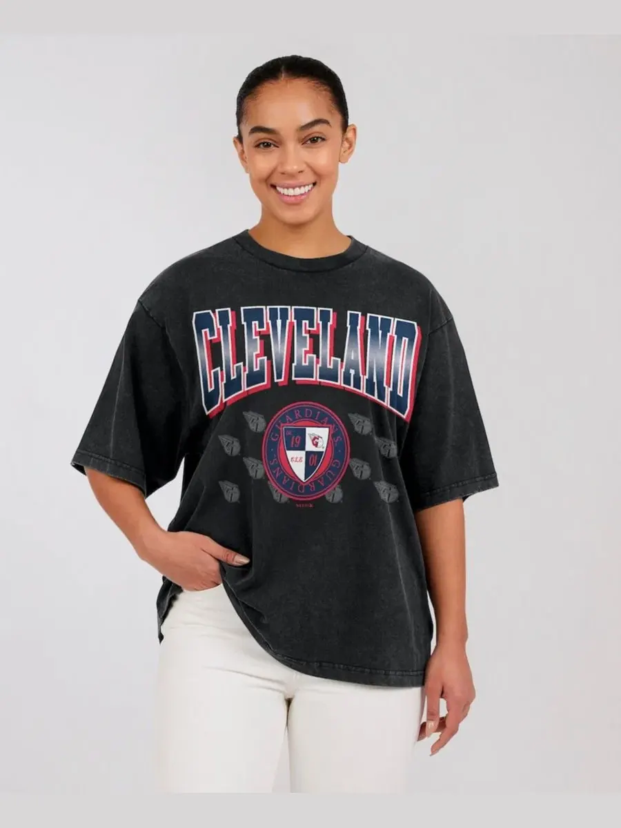 Футболка оверсайз с принтом Cleveland Guardians WEAR by Erin Andrews — изображение 1 из 3, черный