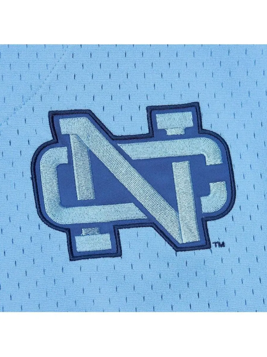 Mitchell & Ness Мужская футболка North Carolina Tar Heels Game Time Vintage Mesh Button Front — изображение 3 из 5