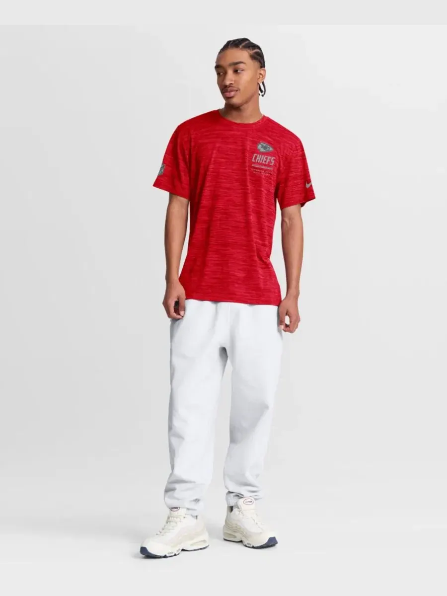 Футболка Nike Kansas City Chiefs с технологией Dri-FIT — изображение 5 из 5, красный