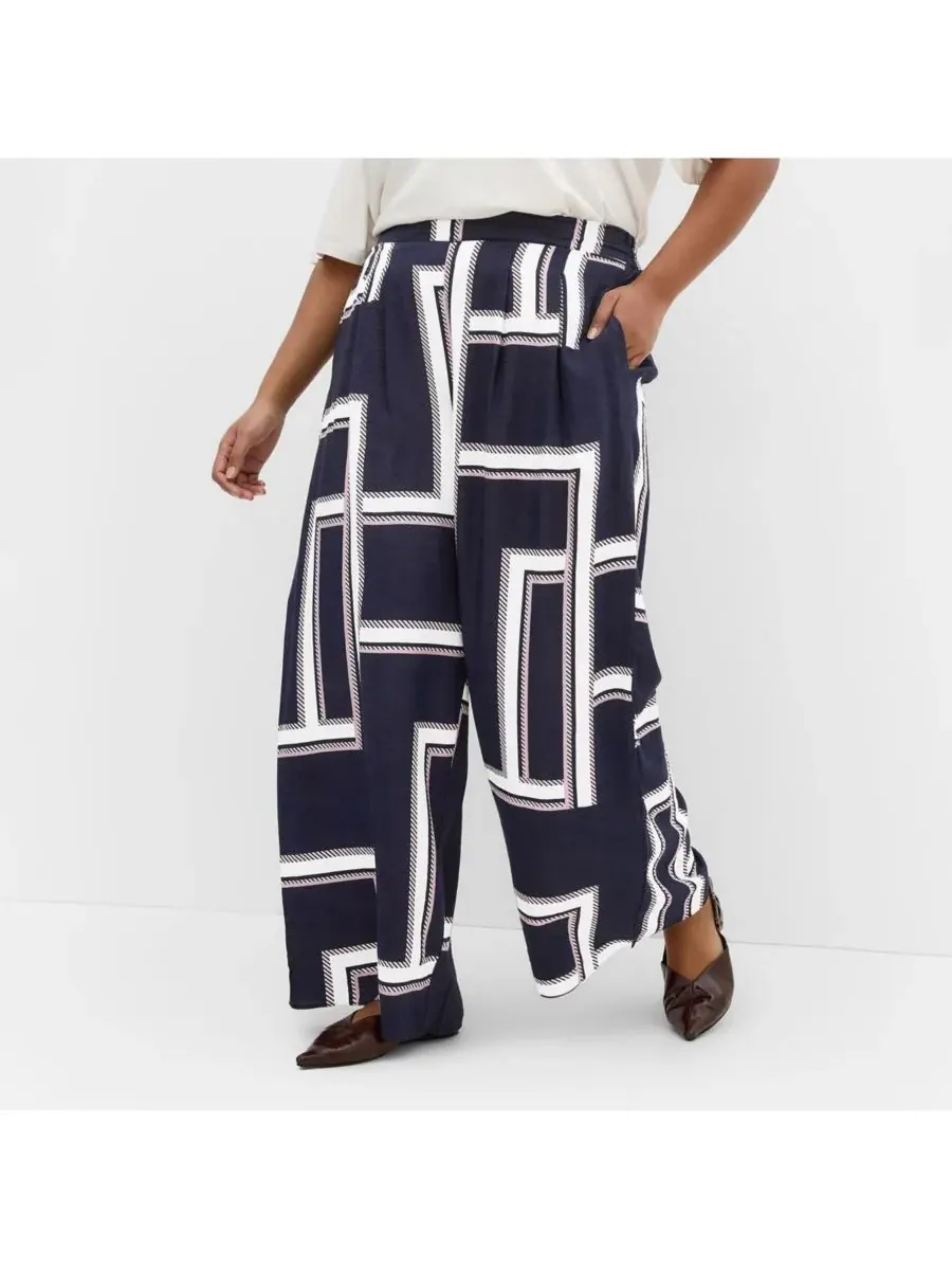 Женские брюки с широкими штанинами и принтом Hallie CITY CHIC, Sleek Stripes — изображение 1 из 5