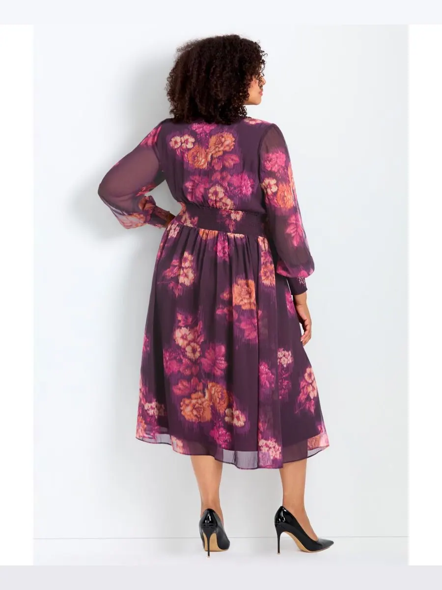 Женское платье Елена больших размеров AVENUE, Berry blurred floral — изображение 2 из 3
