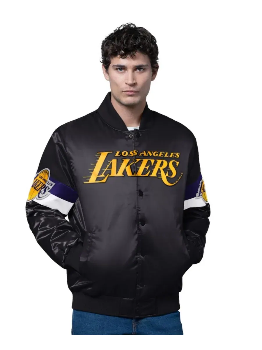 Мужская черная атласная куртка Los Angeles Lakers Triple Option Varsity с застежкой на кнопках — изображение 1 из 2