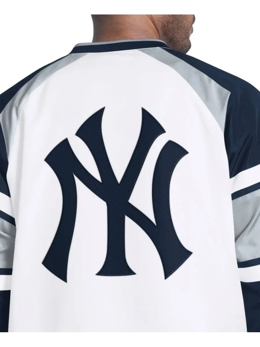Пуловер с v-образным вырезом и реглан-рукавами New York Yankees Infield Play Raglan V-Neck Pullover — изображение 3 из 3