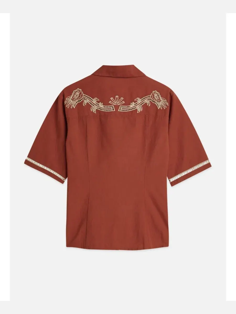 Женская приталенная рубашка с короткими рукавами и вышивкой Scotch & Soda — изображение 6 из 6