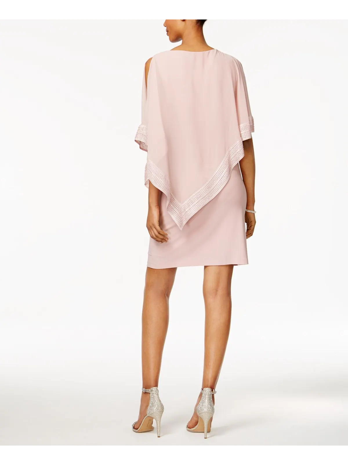 Платье-футляр с накидкой и металлической отделкой SL Fashions — изображение 2 из 4, розовый