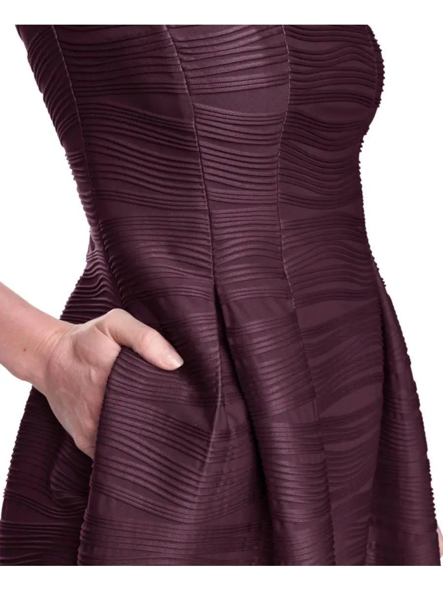 Платье-трапеция с воланами, с кап-рукавом, модель Release Pleat Fit & Flare Jessica Howard — изображение 4 из 5