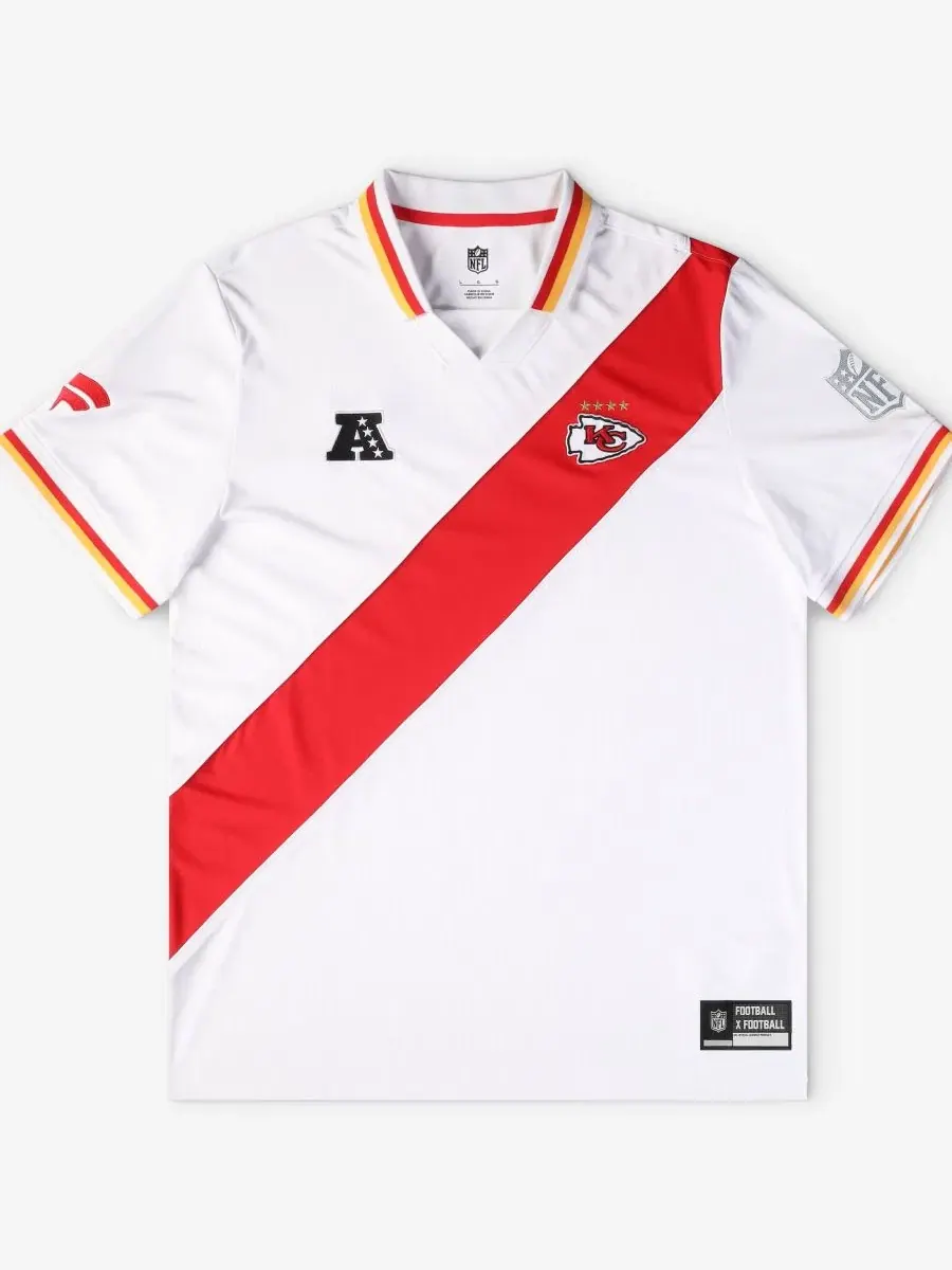 Футболка-поло с воротником Football x Football Kansas City Chiefs Fanatics — изображение 1 из 5, белый