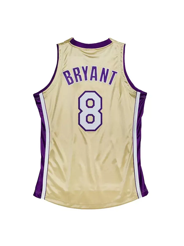 Мужская аутентичная майка Kobe Bryant Gold Los Angeles Lakers Hall of Fame Class of 2020 8 Mitchell — изображение 2 из 3