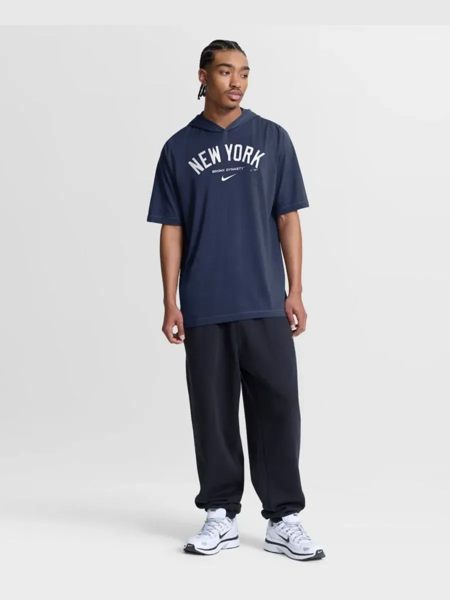 Худи-футболка с капюшоном, трибленд, с принтом, Arched Wordmark Nike — изображение 2 из 3, темно-синий