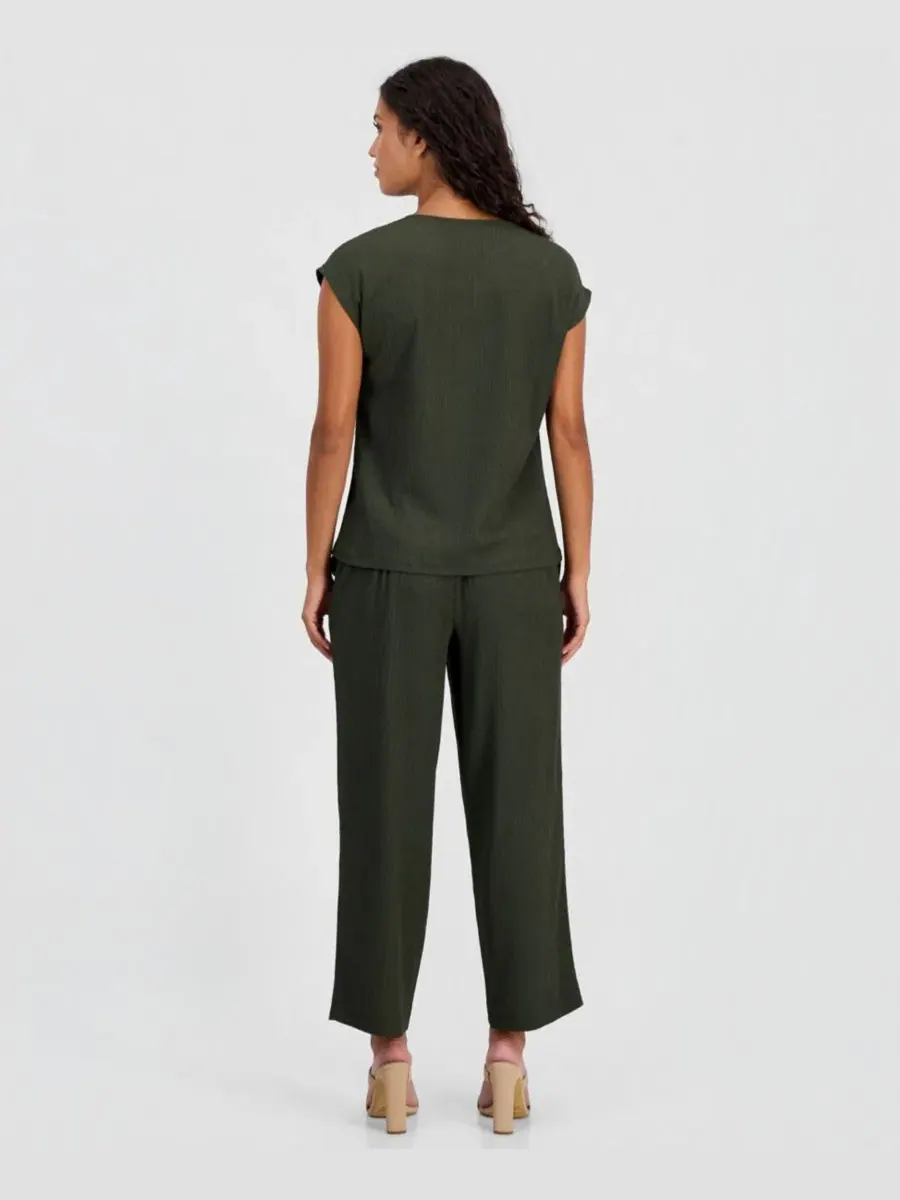 Брюки для petites из стрейч-трикотажа с текстурой Pebble Anne Klein Essentials, Dark Bay Leaf — изображение 2 из 5