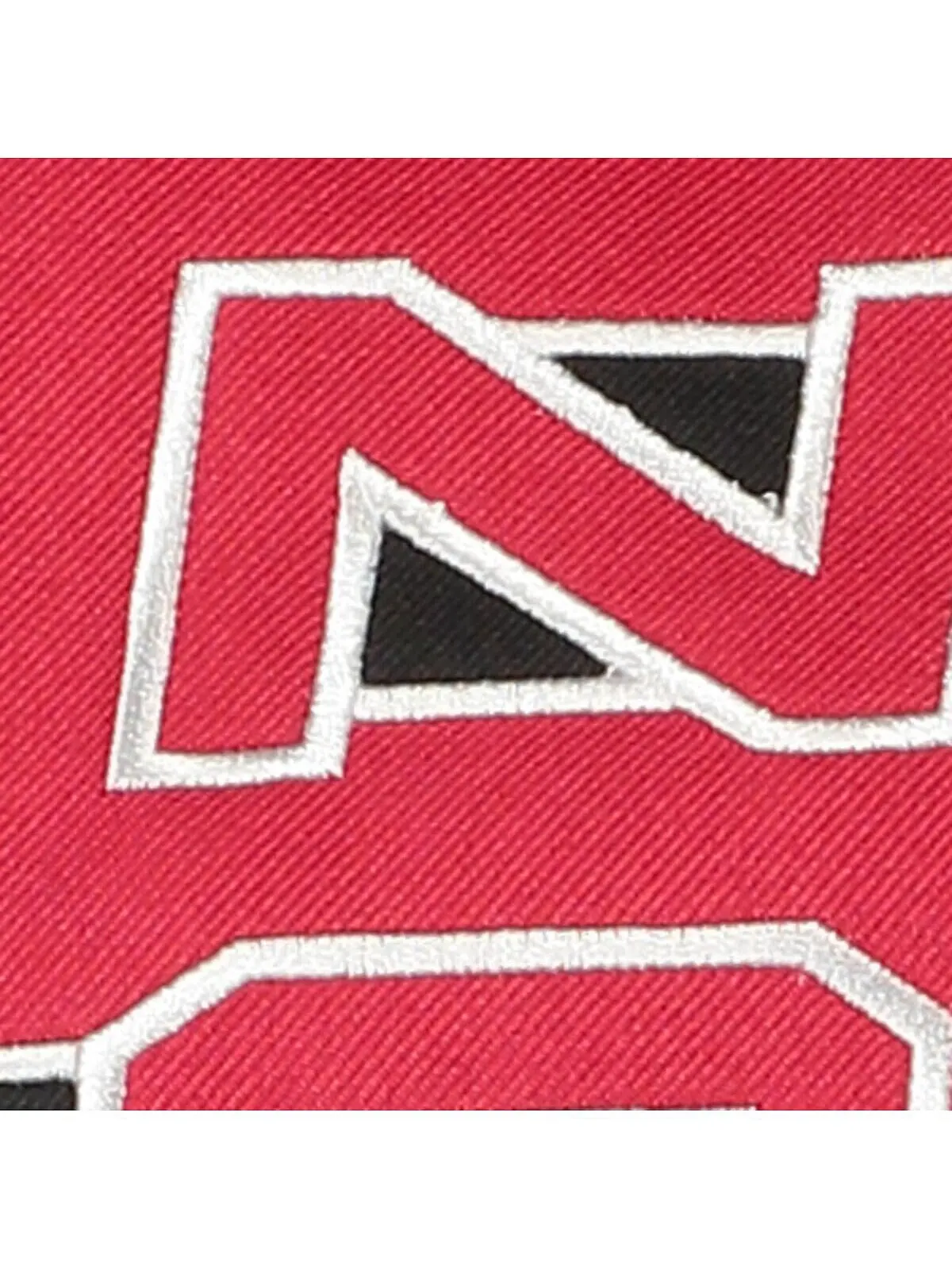 Женский красный пуловер с капюшоном и большим логотипом NC State Wolfpack Stadium Athletic — изображение 2 из 3