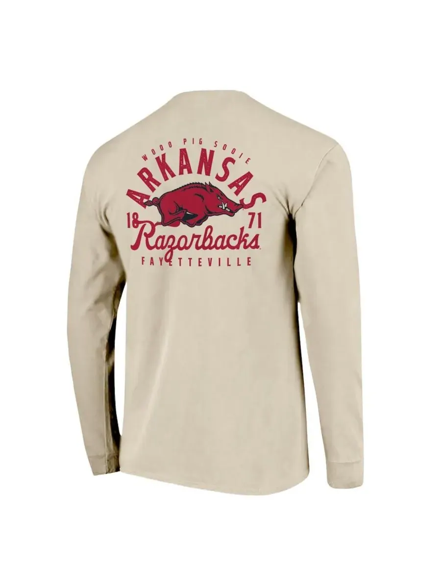 Мужская футболка с длинным рукавом Natural Arkansas Razorbacks Comfort Colors с изображением — изображение 2 из 3, прозрачный