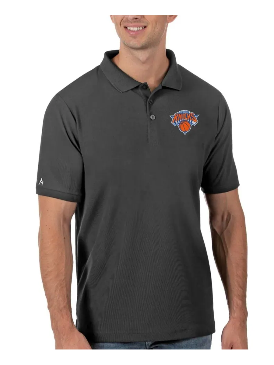 Поло с вышивкой New York Knicks Antigua — изображение 1 из 1, серый
