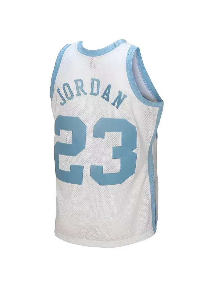 Мужская футболка Michael Jordan White North Carolina Tar Heels 1983/84 Authentic Retired Player — изображение 3 из 3