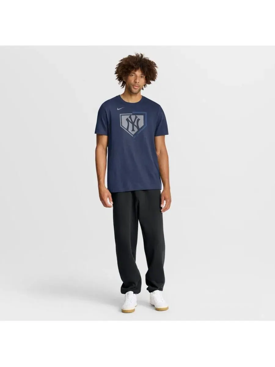 Мужская темно-синяя футболка с изображением символики команды New York Yankees Nike — изображение 3 из 4, темно-синий