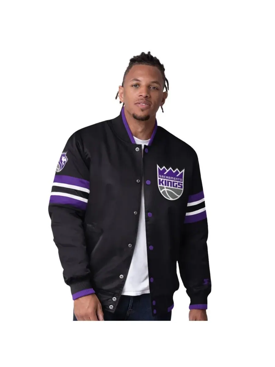 Starter Мужская черная атласная куртка Sacramento Kings Scout Varsity с застежкой на кнопках — изображение 1 из 2, черный