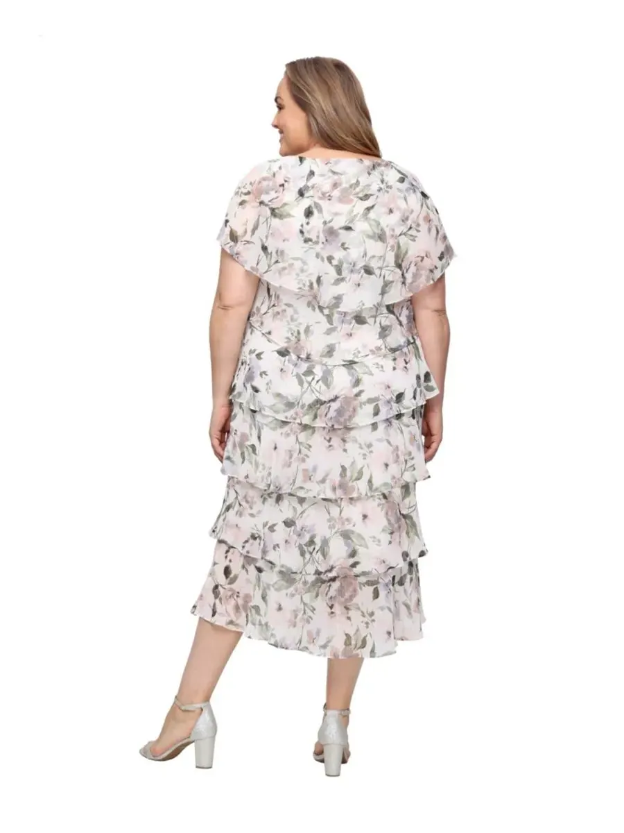 Платье большого размера с V-образным вырезом и многоярусной юбкой SL Fashions, Taupe Mult — изображение 3 из 3