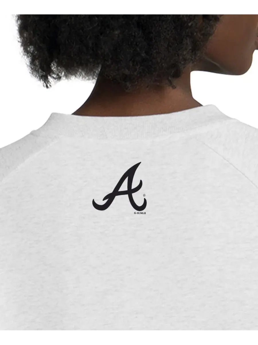 Женский свитшот с V-образным вырезом и кроп-длиной, модель Show Up Fashion, Atlanta Braves Starter — изображение 4 из 4