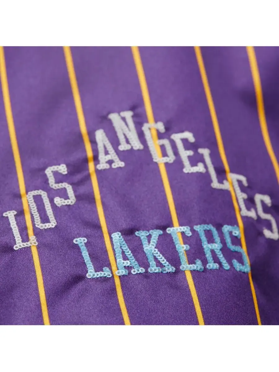 Mitchell & Ness Женская фиолетовая атласная куртка X Dannijo Los Angeles Lakers с застежкой на — изображение 2 из 5