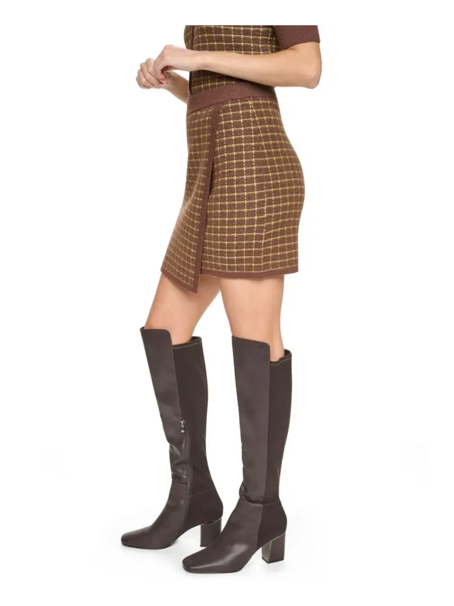 Юбка мини A-силуэта с запахом и принтом в клетку High-Waisted A-Line Plaid Mini Skirt DKNY Jeans — изображение 3 из 5