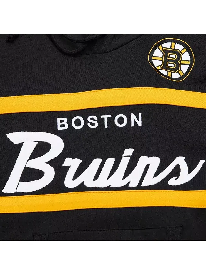 Мужская черная толстовка с капюшоном Head Coach Boston Bruins Mitchell & Ness — изображение 4 из 4