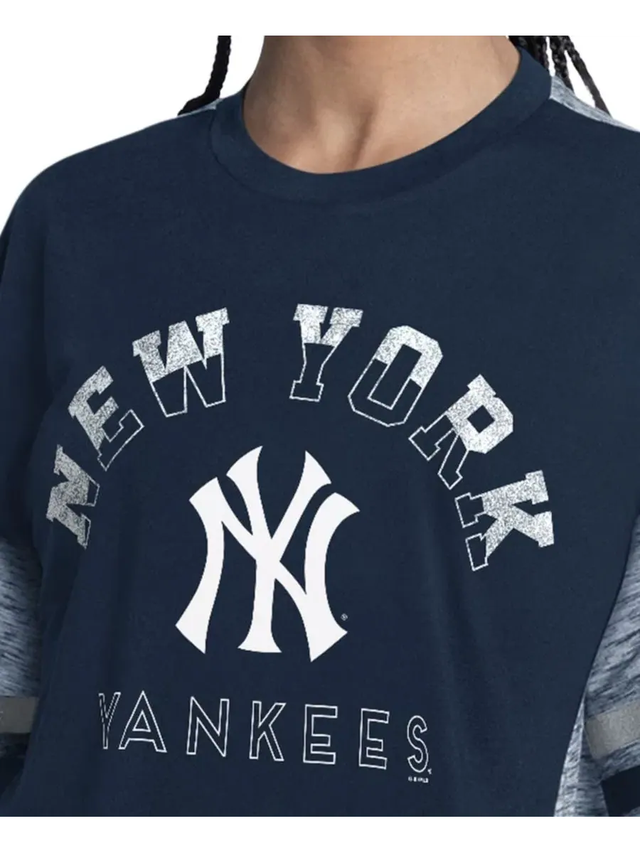 Женский топ оверсайз с блестящим принтом New York Yankees Off-Season Oversized Top G-III 4Her by — изображение 3 из 3