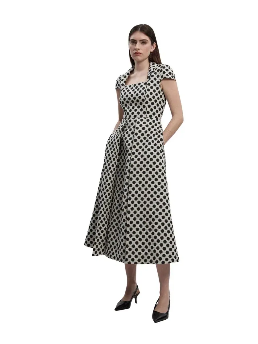 Платье миди с принтом и квадратным вырезом Karen Millen, Mono — изображение 1 из 4