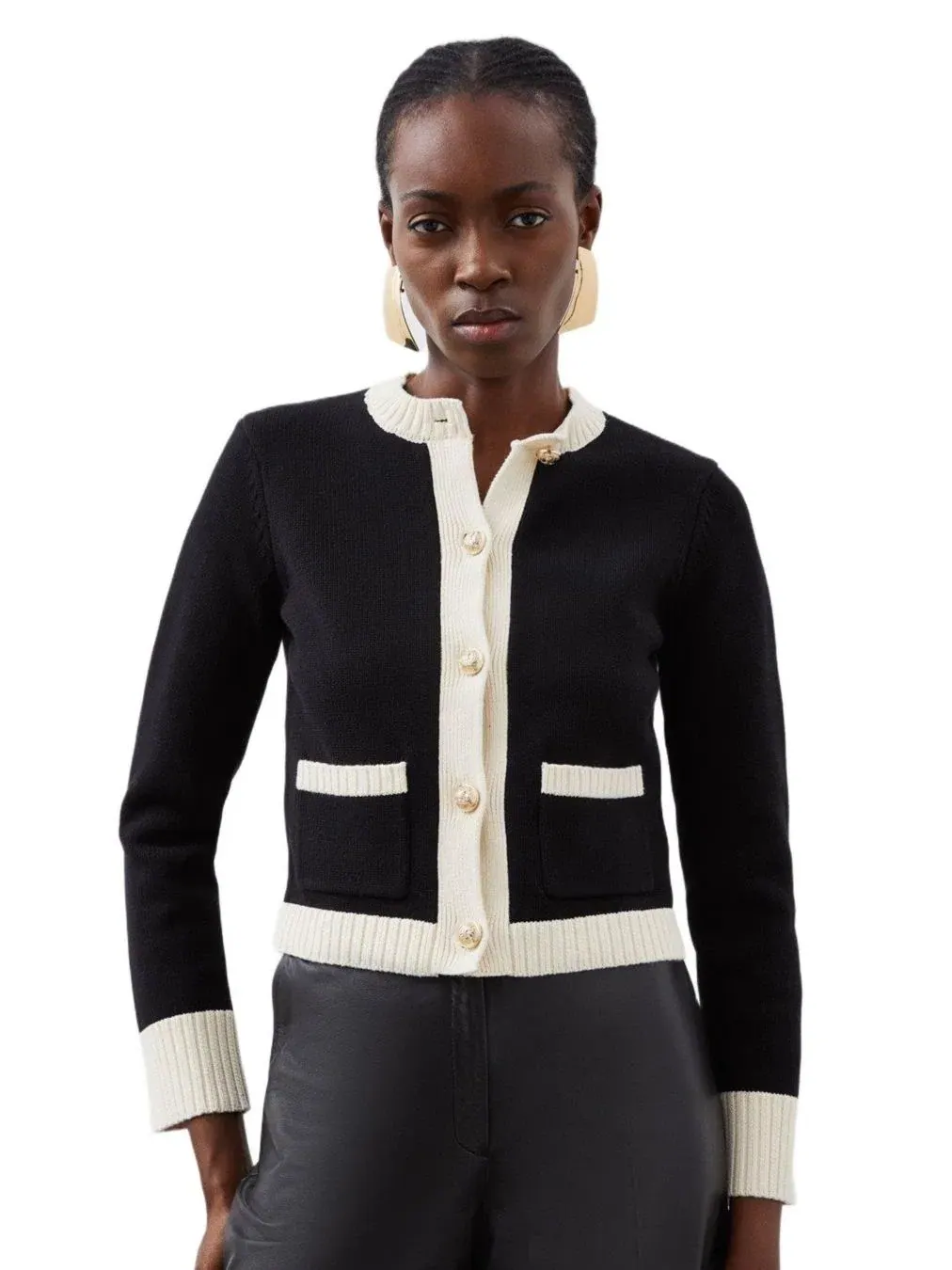Женский укороченный вязаный кардиган свободного кроя из хлопка Karen Millen, Mono — изображение 1 из 8