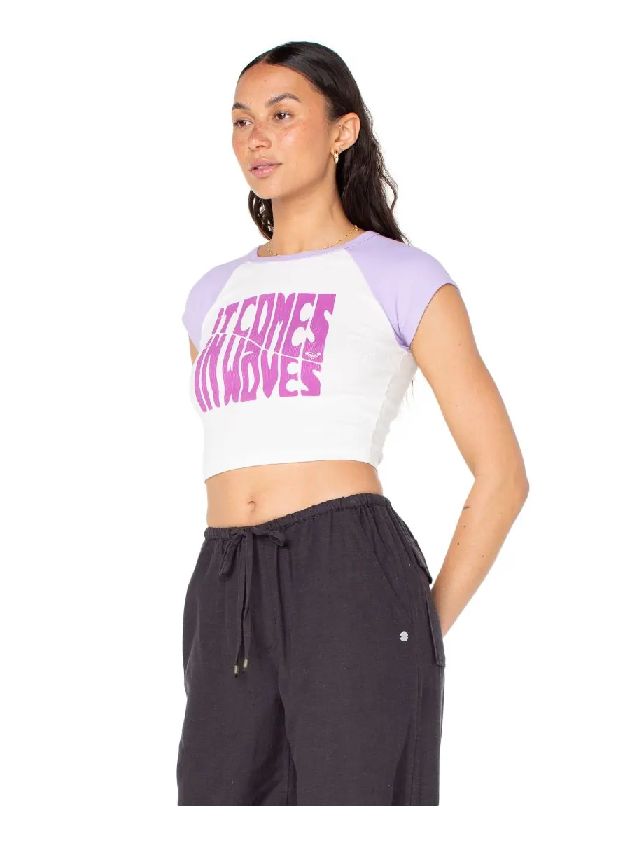 Детская футболка "Comes In Waves" Roxy, Lilac Breeze Comes In Waves — изображение 2 из 4