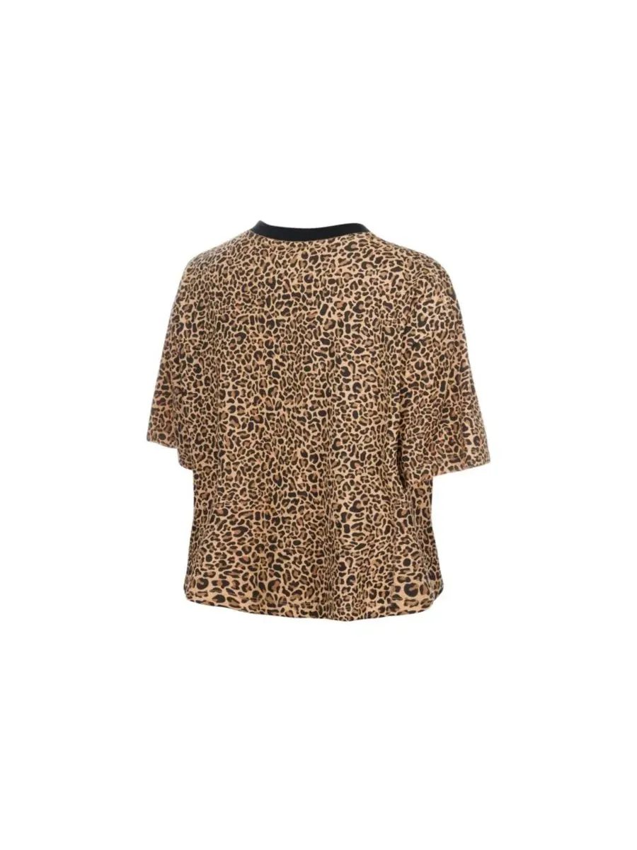 Футболка с принтом Leopard Boxy Cropped New Era — изображение 3 из 4, коричневый