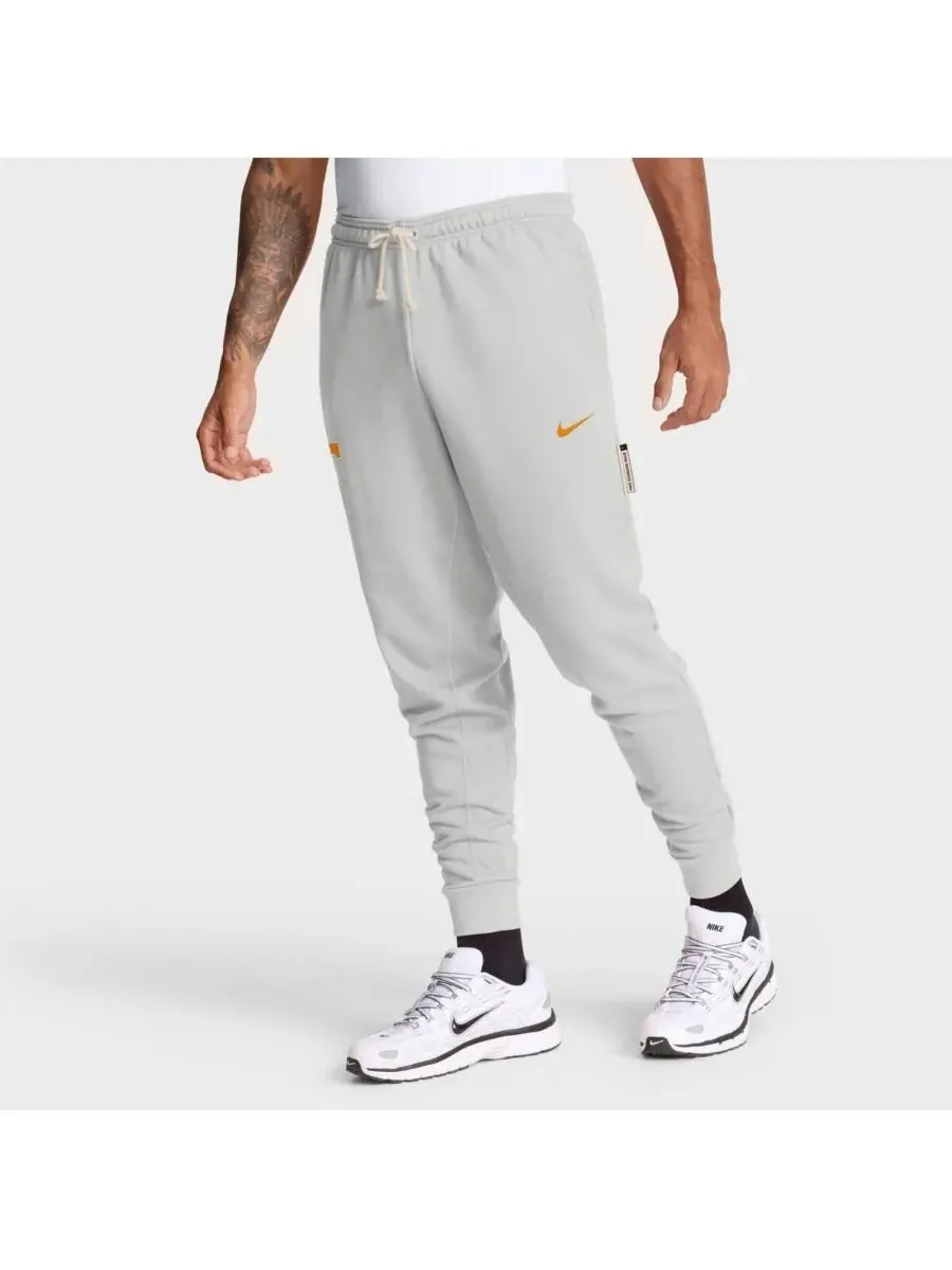 Nike Мужские серые брюки Tennessee Volunteers 2025 Sideline Standard Issue Dri-FIT Taper Pants — изображение 3 из 5, серый
