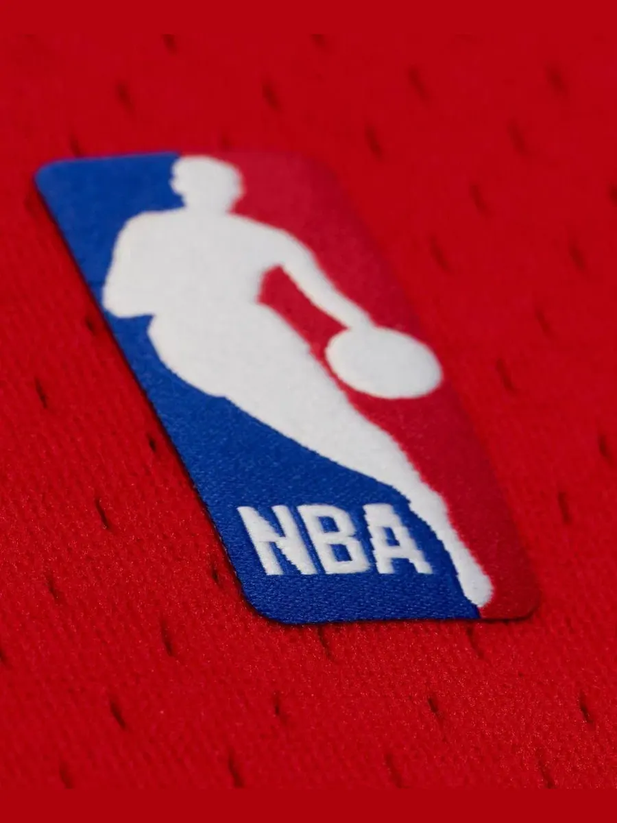 Майка баскетбольная с принтом Shaquille O'Neal Miami Heat 2005-06 Swingman Mitchell & Ness — изображение 5 из 7, красный