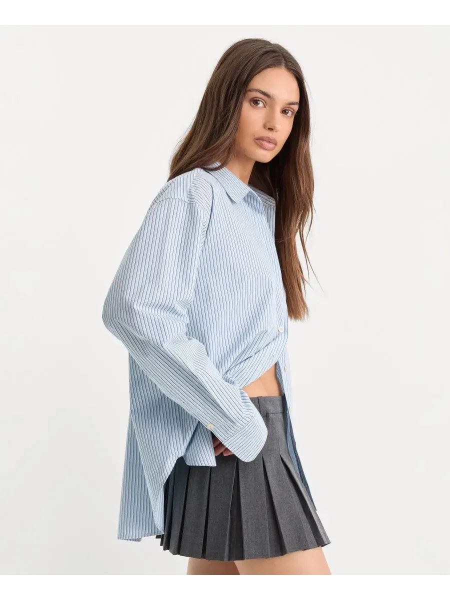 Рубашка оверсайз из поплина с длинным рукавом Good American, Summer Sky Stripe — изображение 3 из 4