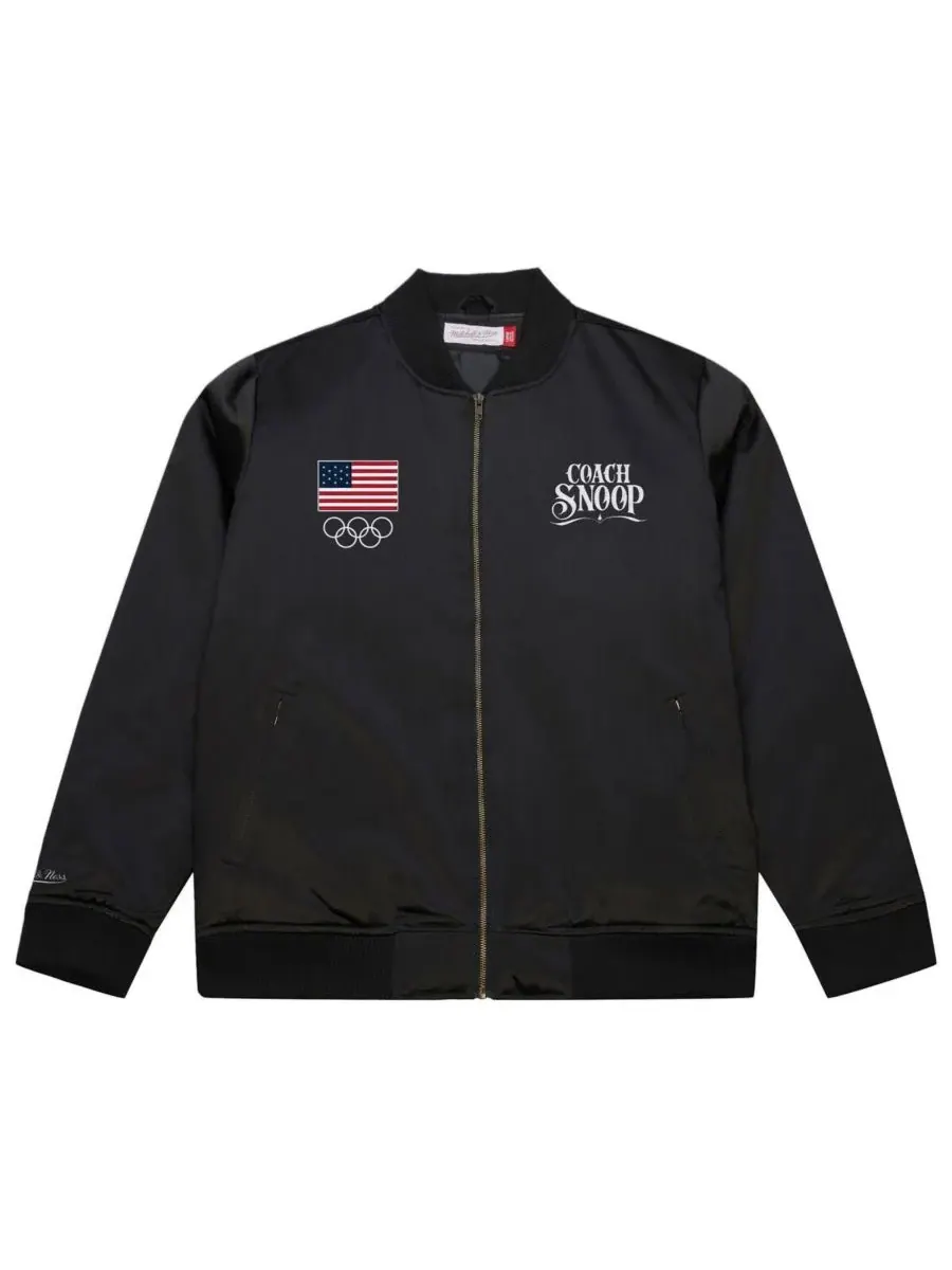 Mitchell & Ness Мужская черная атласная куртка-бомбер на молнии с логотипом команды США Coach Snoop — изображение 1 из 2